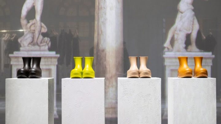 Μια 100% βιοδιασπώμενη μπότα από τον οίκο Bottega Veneta