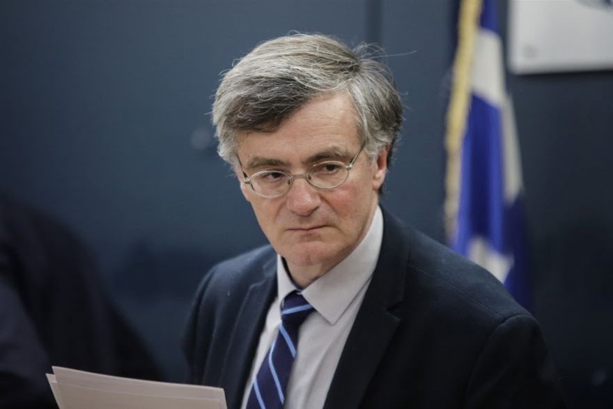Τσιόδρας: Γιατί μένουν ανοιχτά τα Δημοτικά και όχι τα Γυμνάσια και Λύκεια