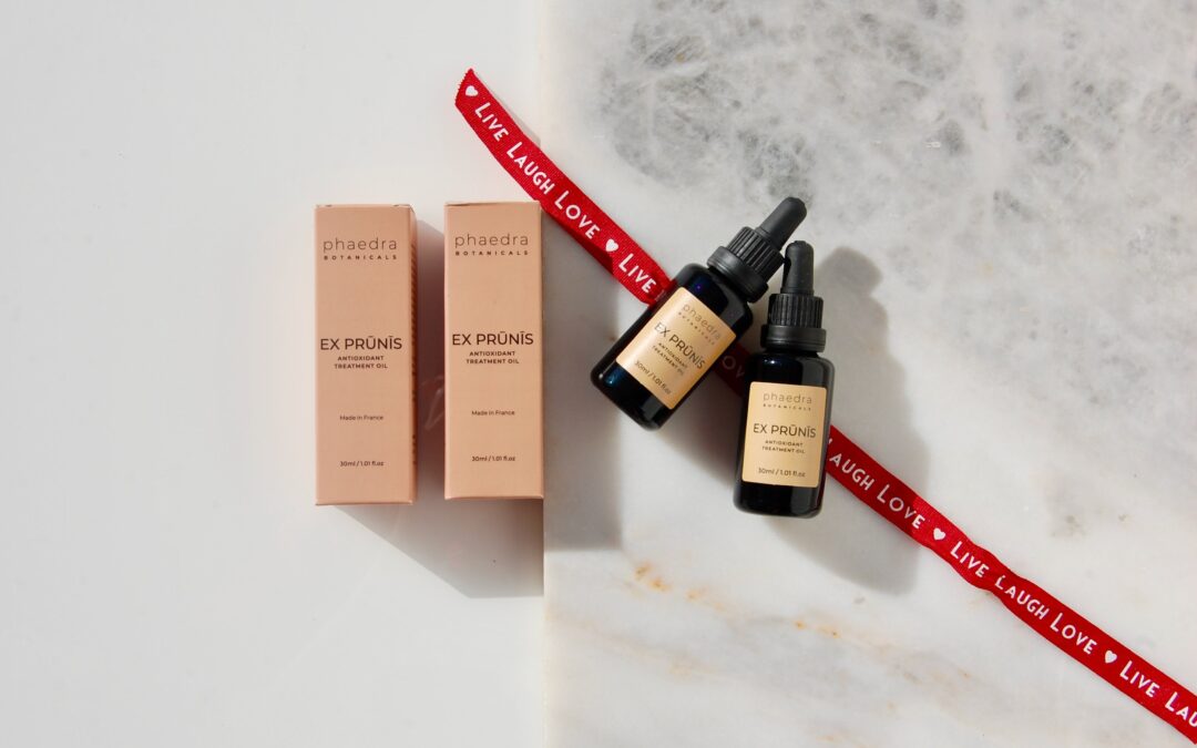 Mom Christmas Shopping: Κορυφαία Beauty Editor εξηγεί σε ποια καλλυντικά δεν χρειάζεται να επενδύσουμε πολλά χρήματα