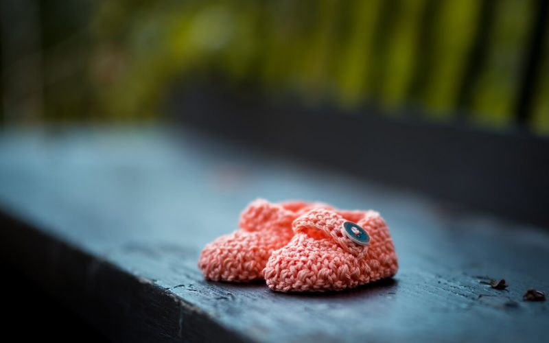 Τέσσερα μωρά γεννήθηκαν νεκρά στην Ιρλανδία – Ψάχνουν αν σχετίζεται η πανδημία