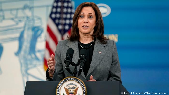 Kamala Harris: «Οι μαύρες γυναίκες είναι τρεις φορές πιο πιθανό να πεθάνουν από επιπλοκές στην εγκυμοσύνη συγκριτικά με τις λευκές»