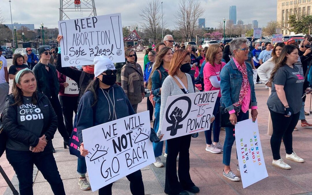 Η Oklahoma ζητά ποινή 10 ετών αν κάνεις έκτρωση. Η ποινή για τον βιασμό είναι 5 χρόνια